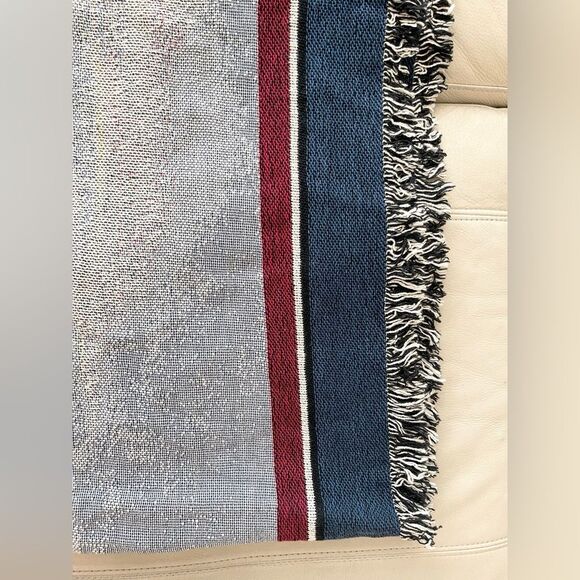 Pure Country Weavers World War II Memorial Tapestry Blanket Throw Made in USA - Picture 9 of 10